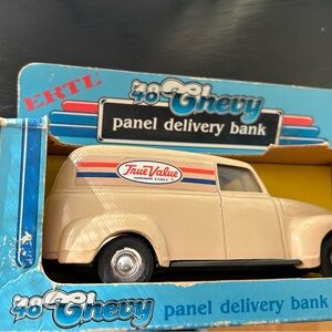 1948 Chevy Panel Delivery Bank - Cream